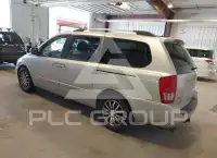 2012 KIA Sedona фото