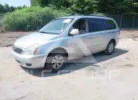 2012 KIA Sedona photo