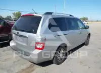 2012 KIA Sedona фото