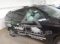 2012 KIA Sedona photo