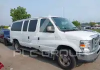 2012 Ford E-150 фото