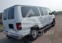 2012 Ford E-150 фото