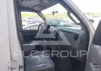 2012 Ford E-150 фото
