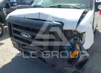 2012 Ford E-150 фото