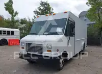 2012 Ford E-450 фото