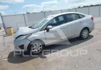 2012 Ford FIESTA фото