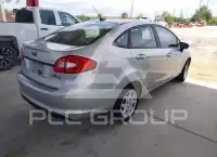2012 Ford FIESTA фото