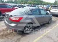 2012 Ford FOCUS photo