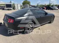 2012 Ford MUSTANG фото