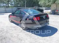 2012 Ford MUSTANG фото