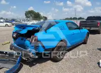 2012 Ford MUSTANG фото