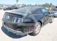 2012 Ford MUSTANG фото