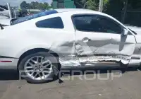 2012 Ford MUSTANG фото