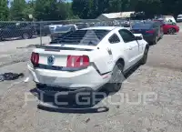 2012 Ford MUSTANG фото