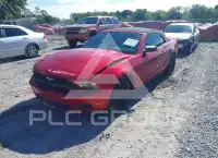 2012 Ford MUSTANG фото