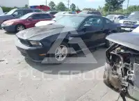 2012 Ford MUSTANG фото