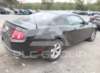 2012 Ford MUSTANG photo