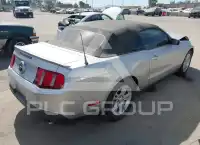 2012 Ford MUSTANG фото