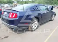 2012 Ford MUSTANG фото
