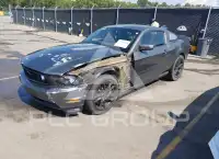 2012 Ford MUSTANG photo