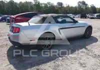 2012 Ford MUSTANG фото