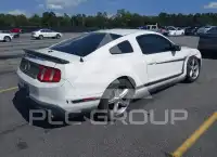 2012 Ford MUSTANG photo