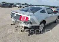 2012 Ford MUSTANG фото