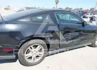 2012 Ford MUSTANG фото