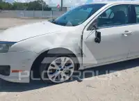 2012 Ford FUSION фото