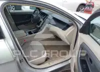 2012 Ford TAURUS фото