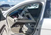 2012 Ford TAURUS photo