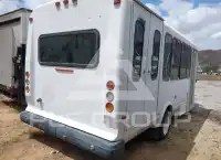 2012 Ford E-450 фото