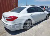 2012 Hyundai Genesis photo