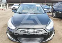 2012 Hyundai Accent photo