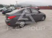 2012 Hyundai Accent photo