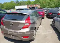 2012 Hyundai Accent фото