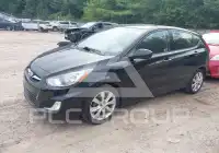 2012 Hyundai Accent photo