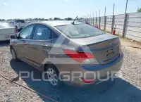 2012 Hyundai Accent photo