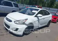 2012 Hyundai Accent фото