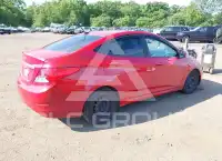 2012 Hyundai Accent photo