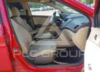 2012 Hyundai Accent photo