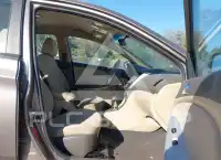 2012 Hyundai Accent фото