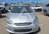 2012 Hyundai Accent фото