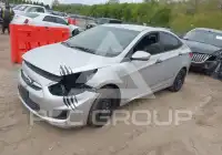 2012 Hyundai Accent фото
