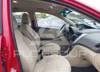 2012 Hyundai Accent photo