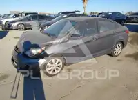 2012 Hyundai Accent photo