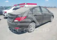 2012 Hyundai Accent photo