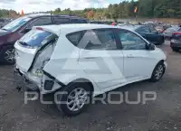 2012 Hyundai Accent photo