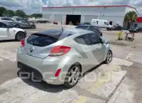 2012 Hyundai Veloster photo