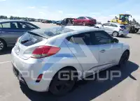 2012 Hyundai Veloster photo